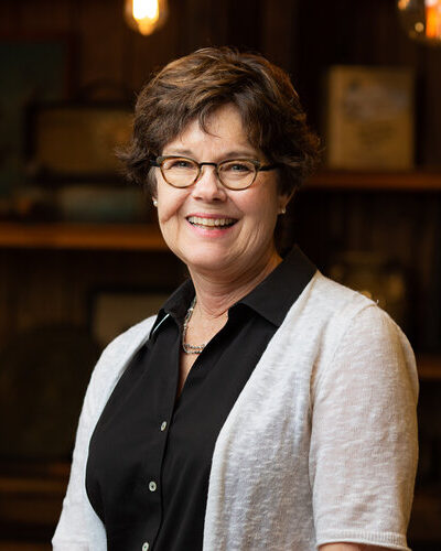 suzanne_simmons
